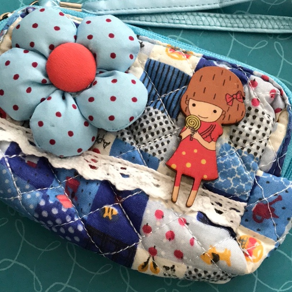 3 Dimensional Wrislet. New - image 2